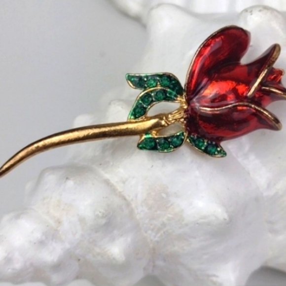 Metallic Red Christmas Rose & Kelly Green Rhinestone Leaves Gold Tone Brooch Pin - Picture 7 of 8